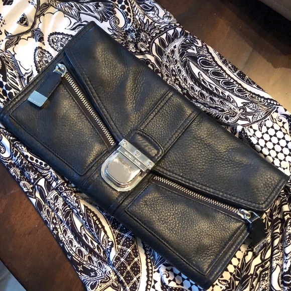 🌹Michael Kors Pebbled soft leather removable chain link shoulder bag / clutch - Picture 1 of 14